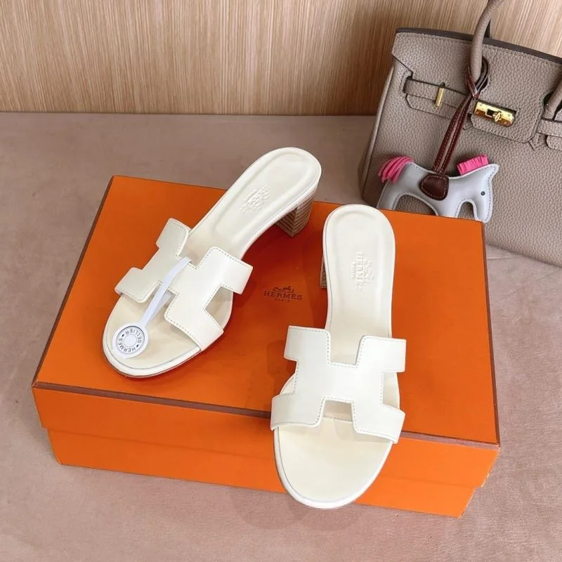Functional Hermes Slippers 28051