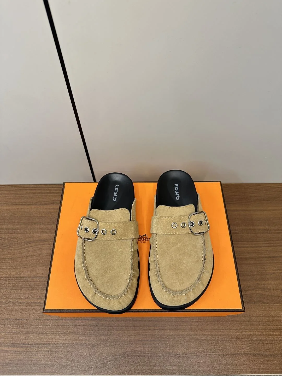 Hermes Slippers Comfortable 26412
