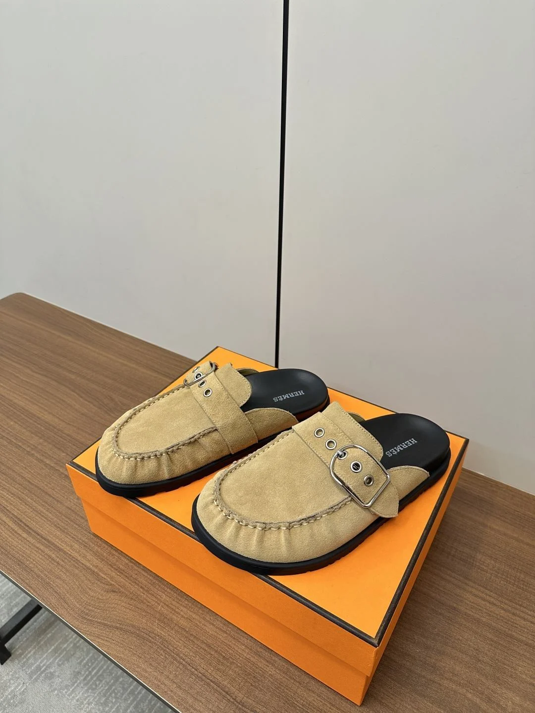 Hermes Slippers Comfortable 26412