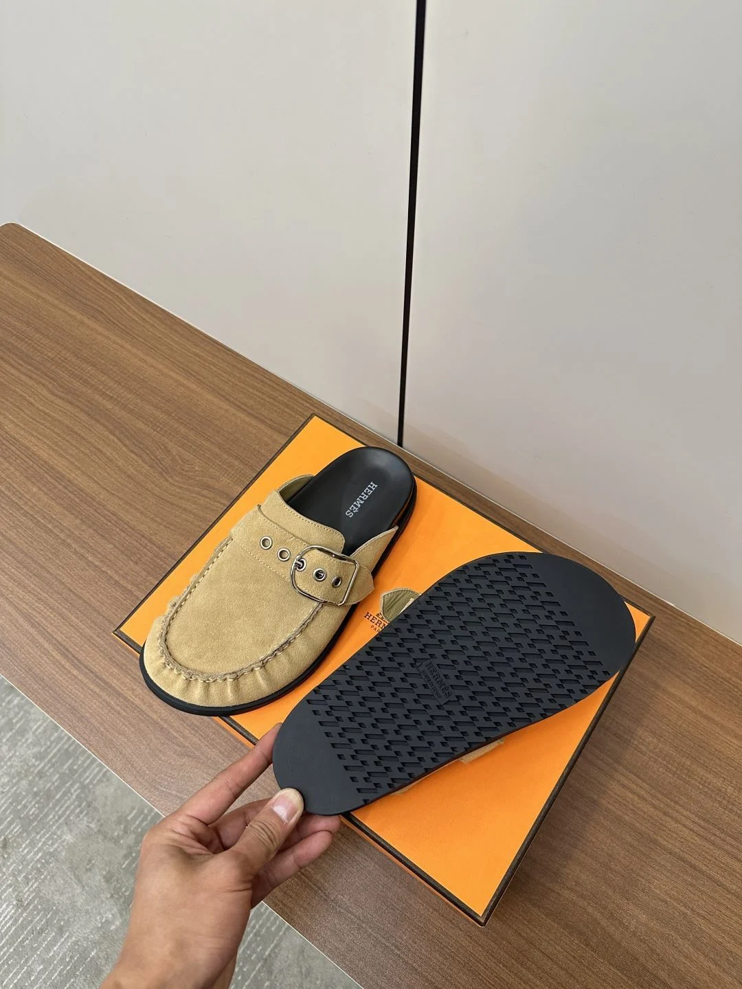 Hermes Slippers Comfortable 26412