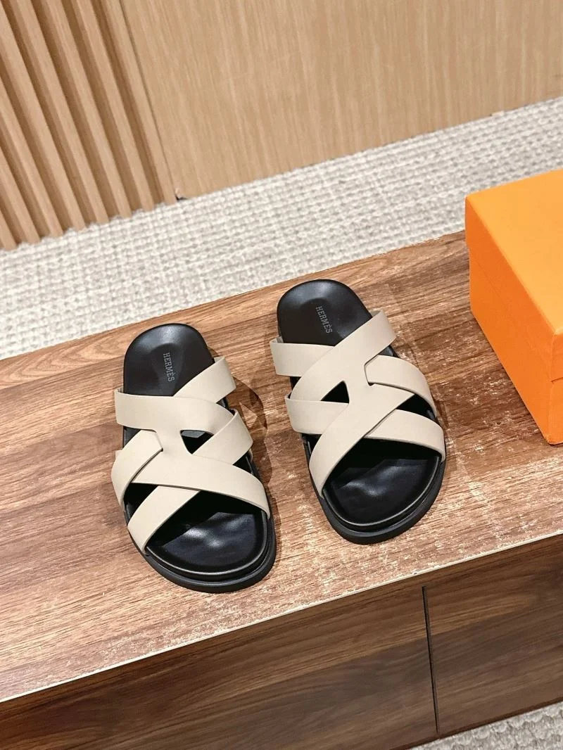 Vibrant Hermes Slippers 26355