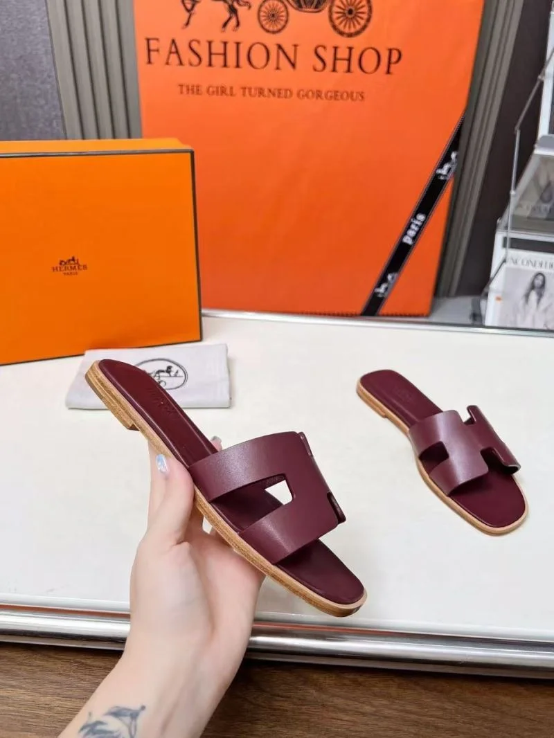 Upgraded Hermes Slippers 26339