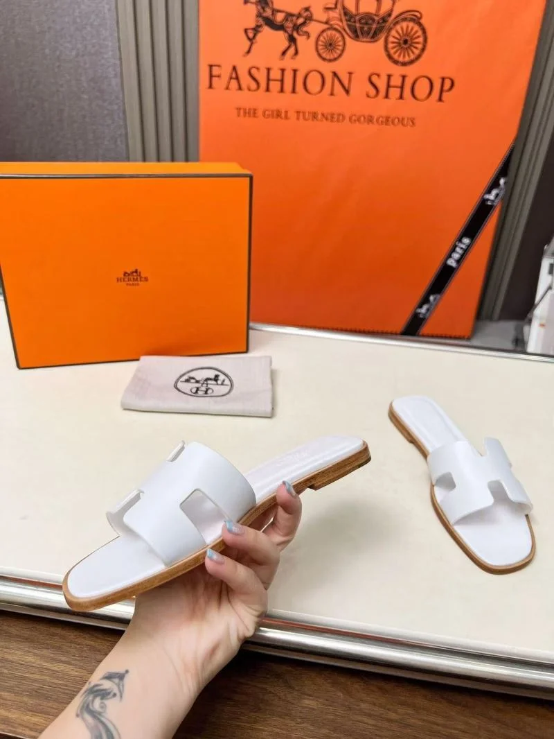 Hermes Slippers Elegant 26356