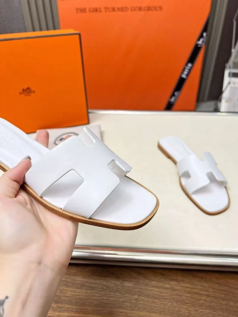 Hermes Slippers Elegant 26356