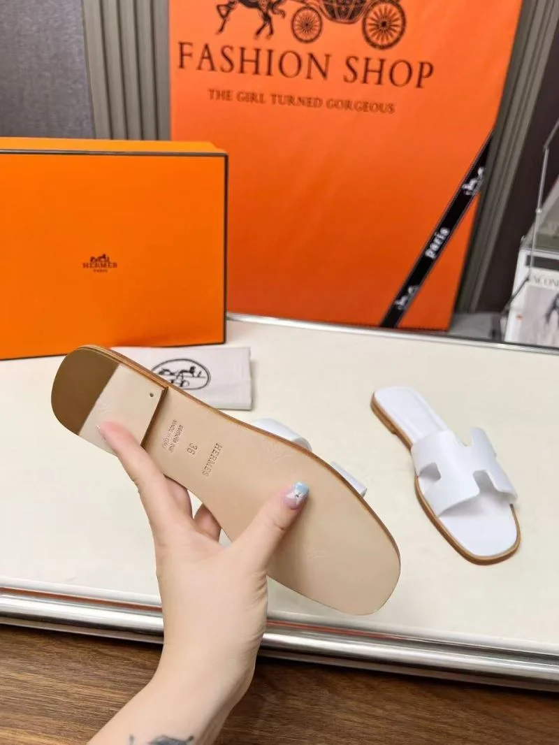 Hermes Slippers Elegant 26356