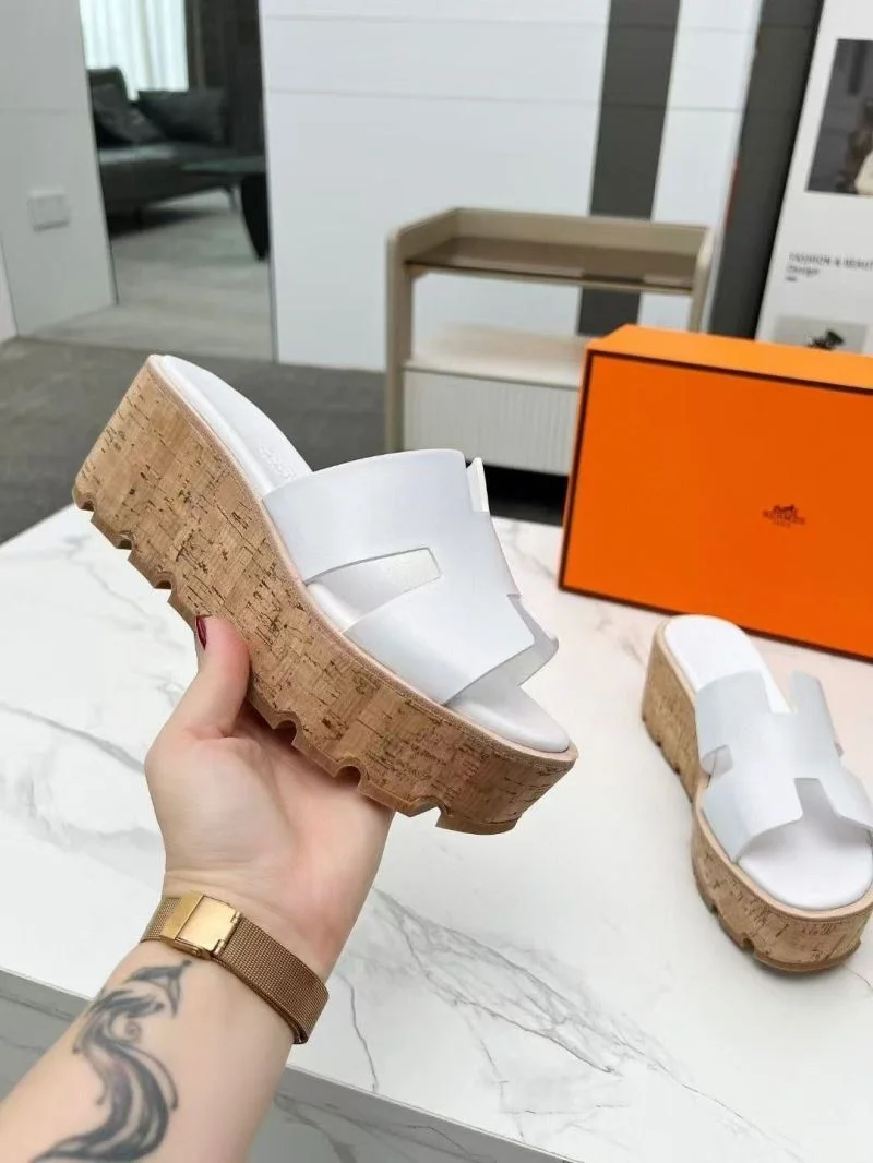 Sophisticated Hermes Slippers 26337