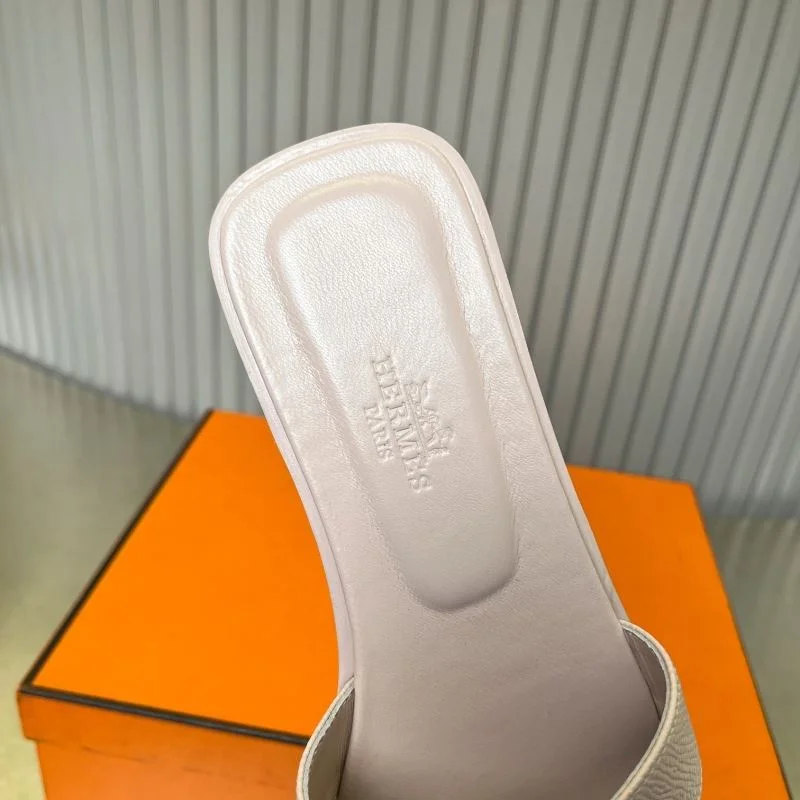Trendsetting Hermes Slippers 26308