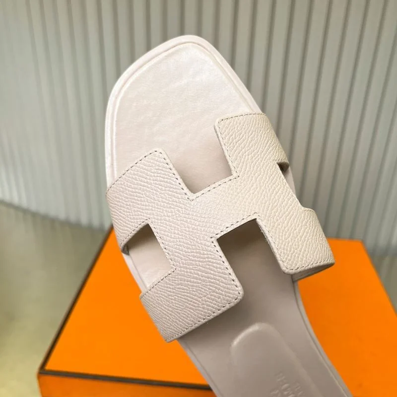 Trendsetting Hermes Slippers 26308