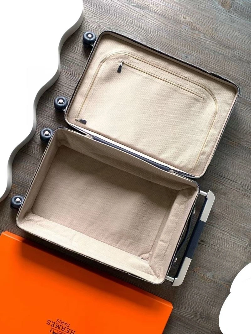 Hermes Suitcase TechFriendly 69320