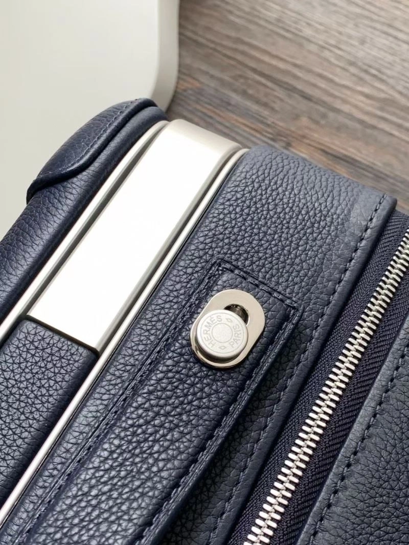WellDesigned Hermes Suitcase 69311