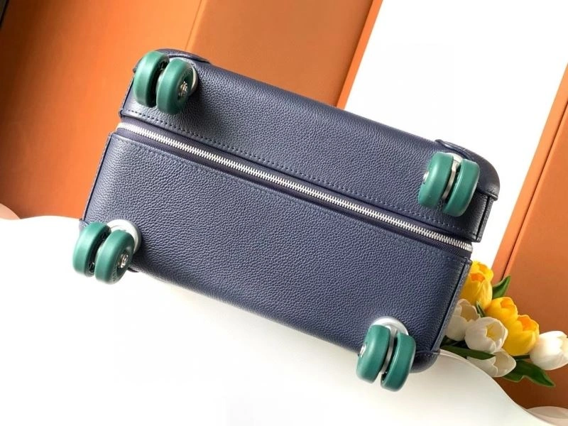 WellDesigned Hermes Suitcase 69311