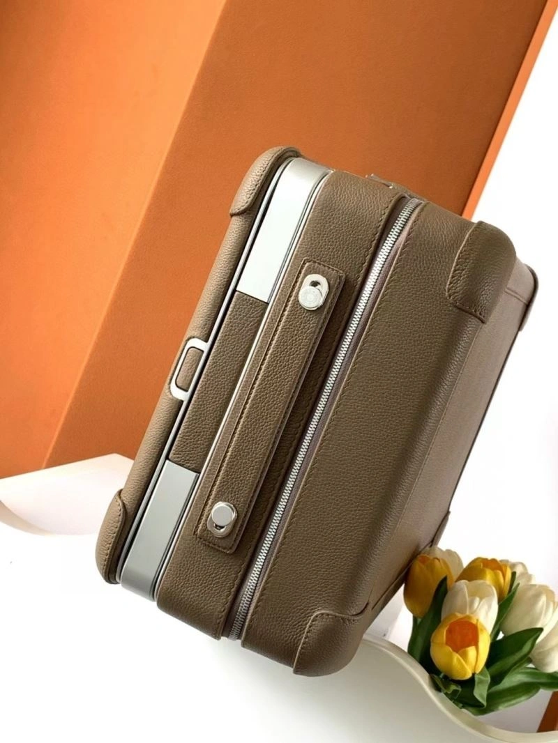 Minimalist Hermes Suitcase 69308