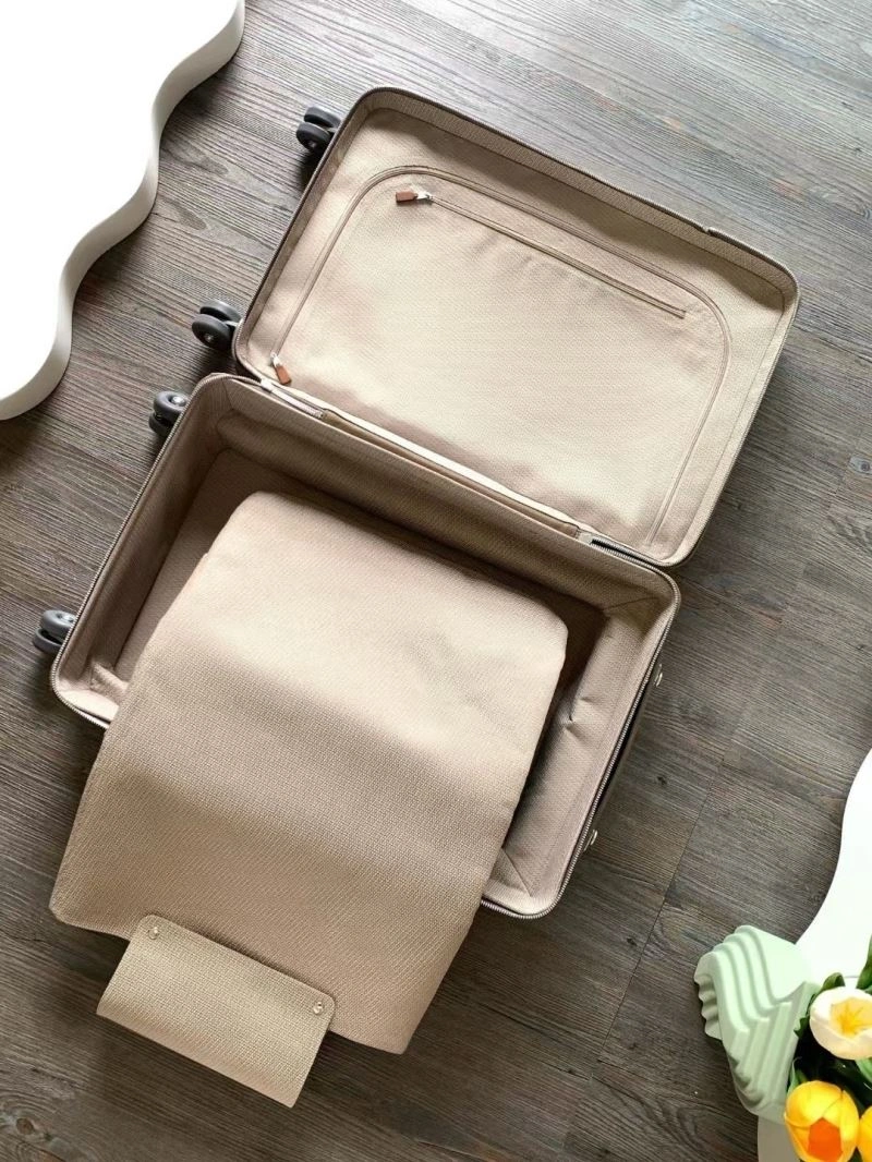 Minimalist Hermes Suitcase 69308