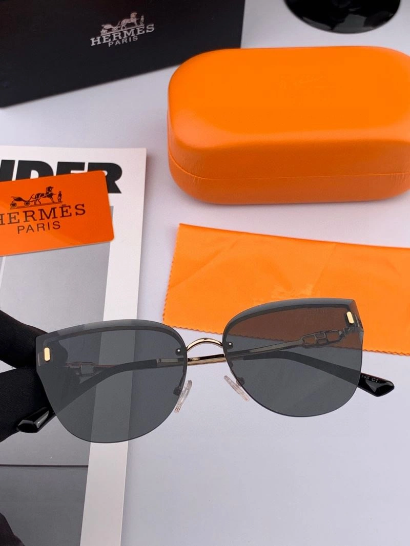 Versatile Hermes Sunglasses 280178