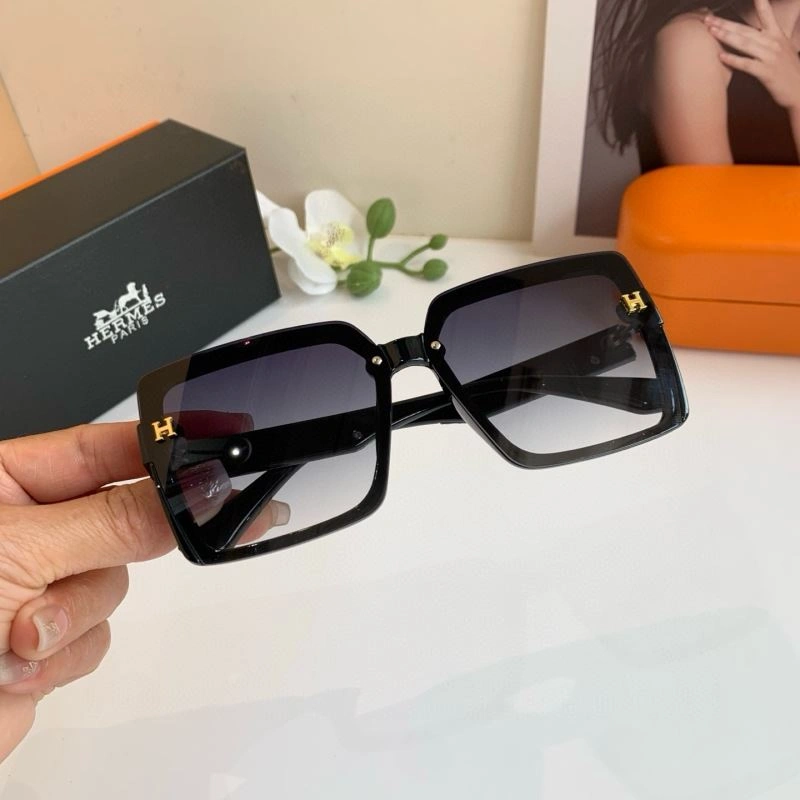 Sustainable Hermes Sunglasses 280185