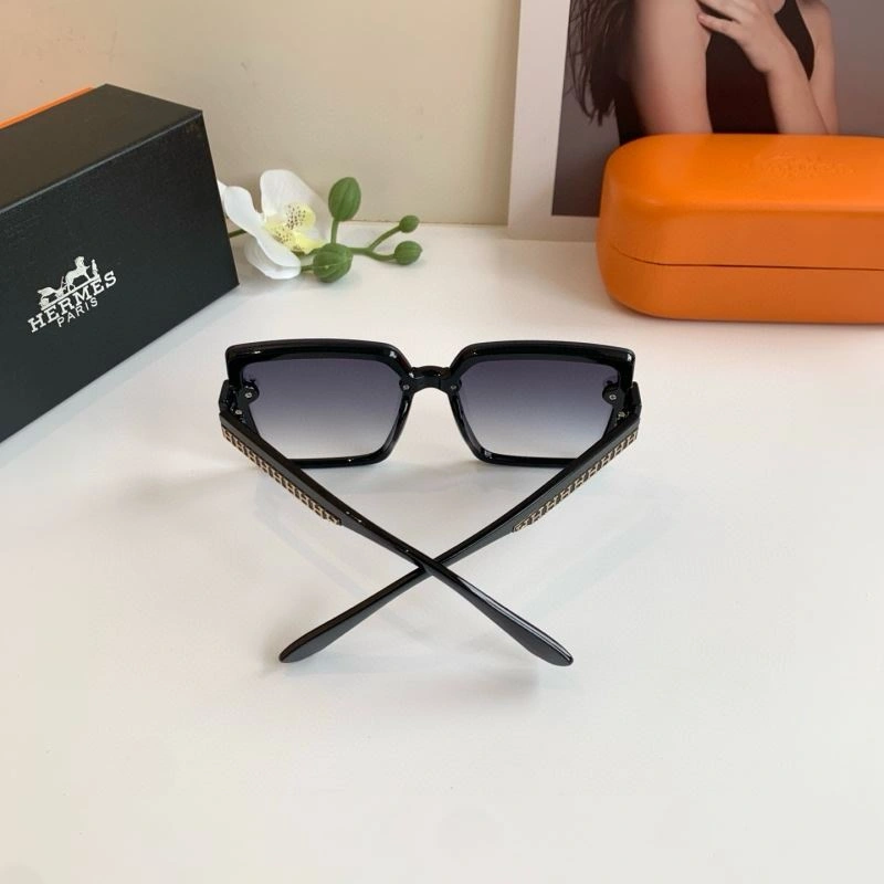 Sustainable Hermes Sunglasses 280185