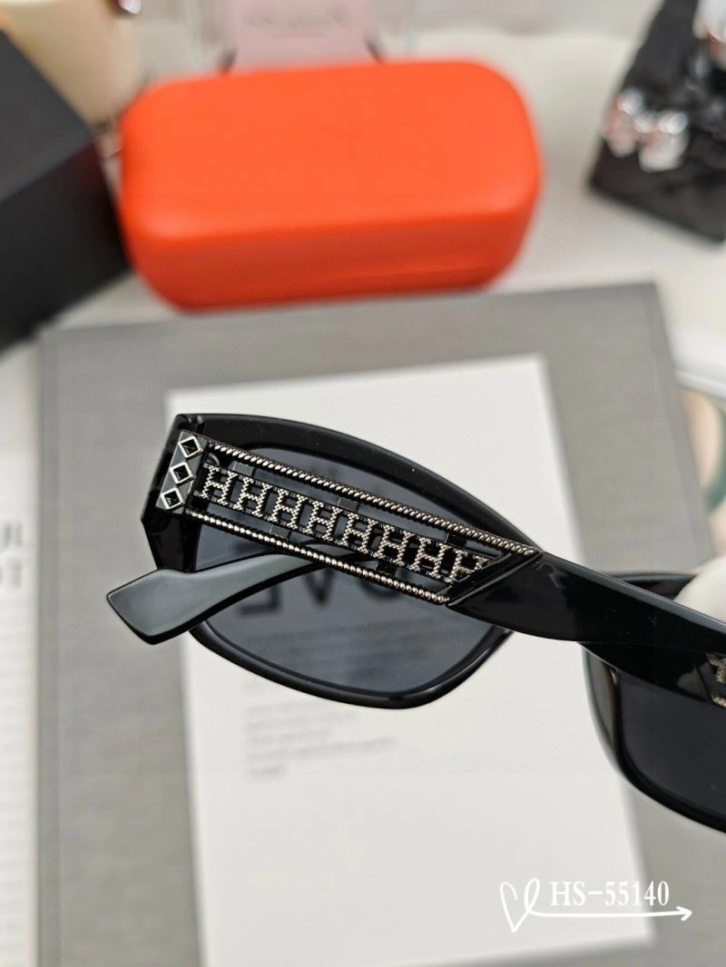 Neat Hermes Sunglasses 280160