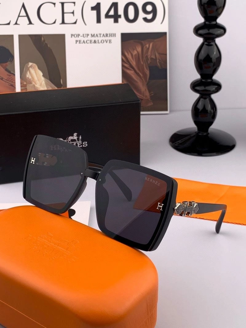 RelaxedFit Hermes Sunglasses 280207