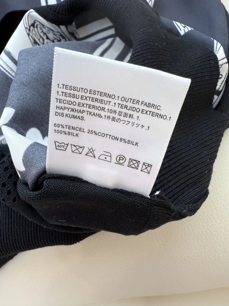 Packable Hermes Sweaters 129402