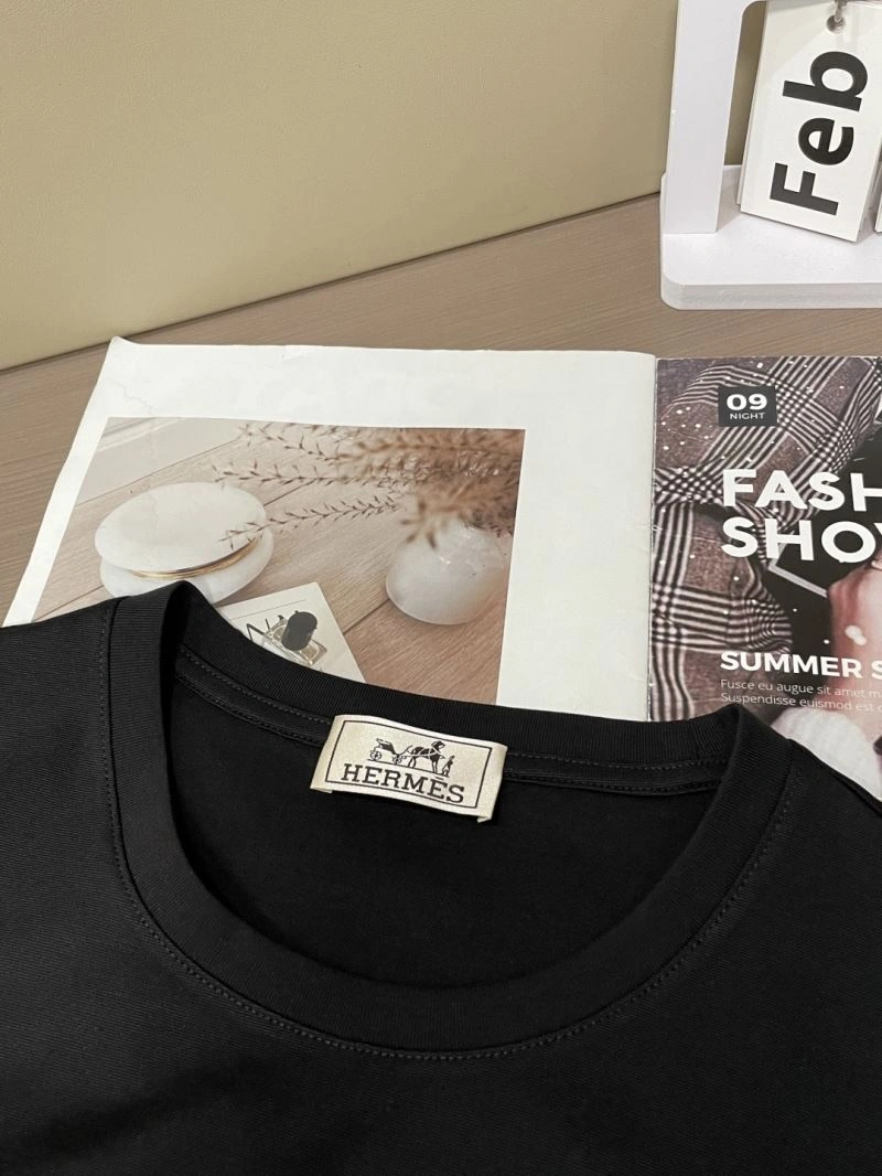 Versatile Hermes T-Shirts 129831
