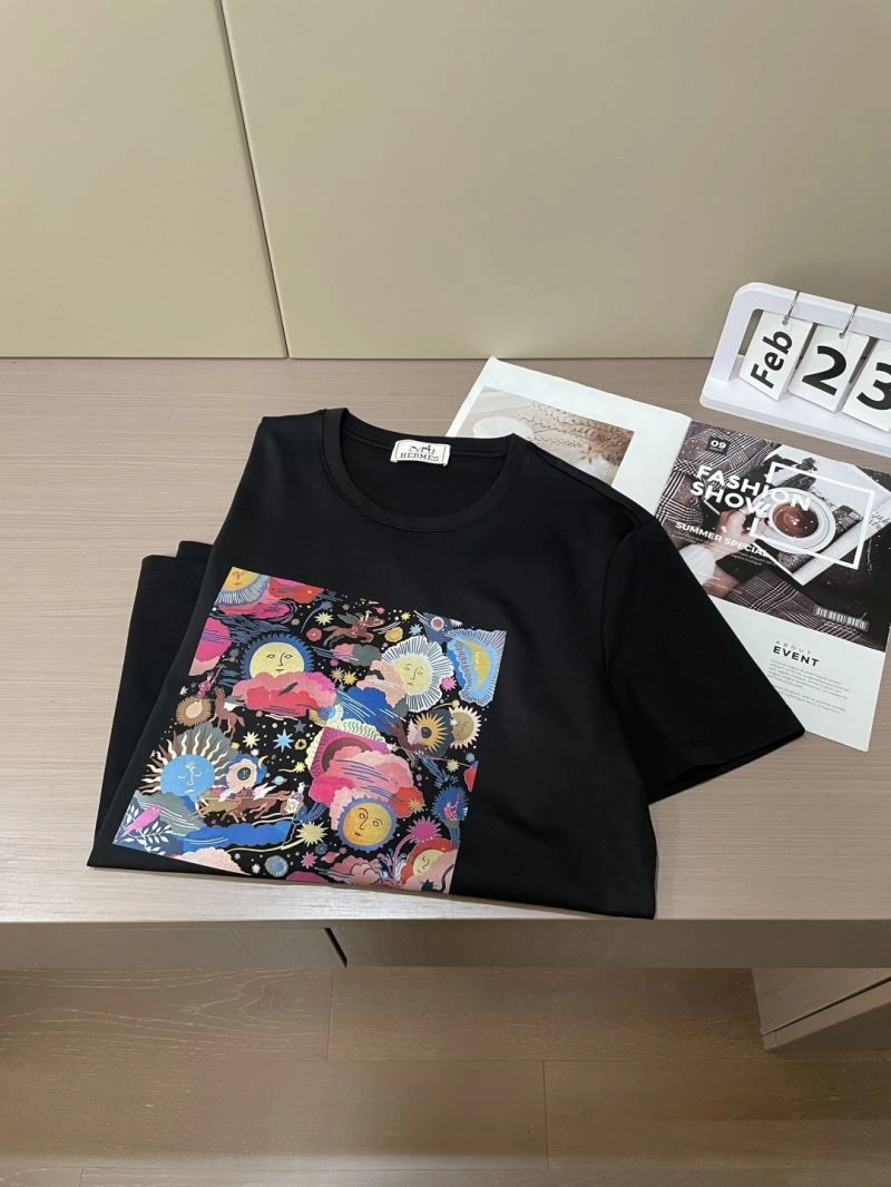 Versatile Hermes T-Shirts 129831