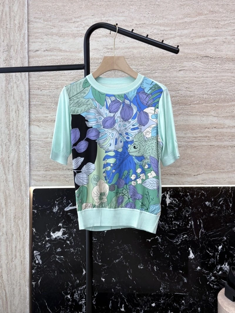 UrbanChic Hermes T-Shirts 129443