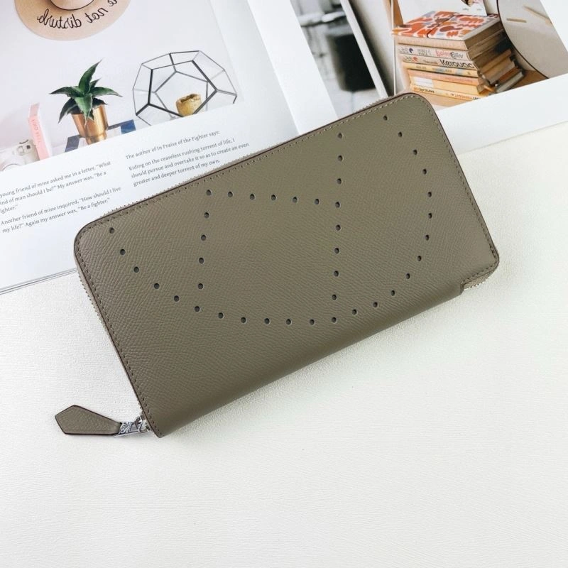 Snug Hermes Wallets Purse 88857