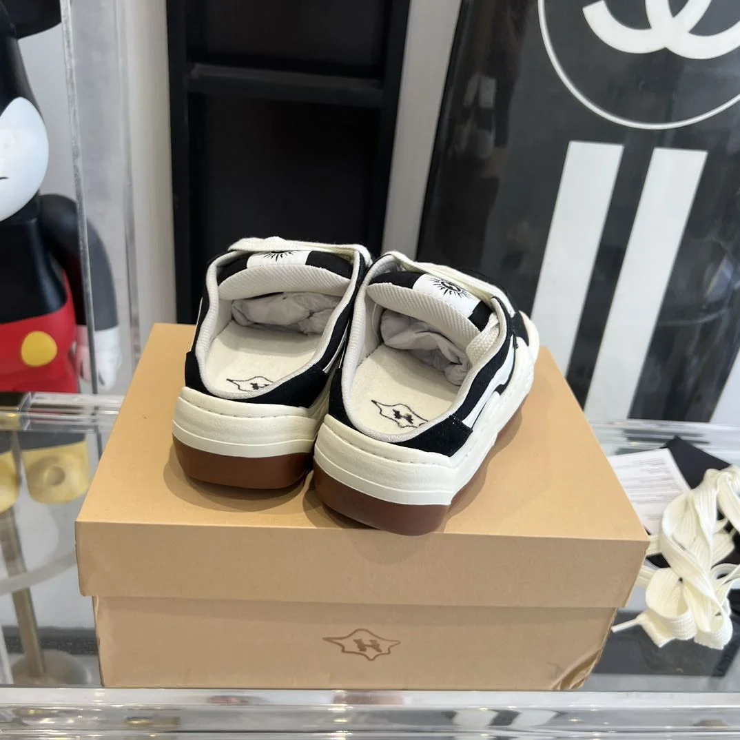 Sleek Heyday Sandals 8020