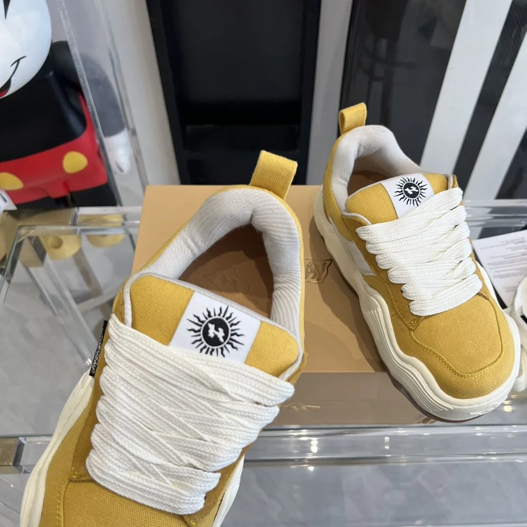 Contemporary Heyday Shoes 8008