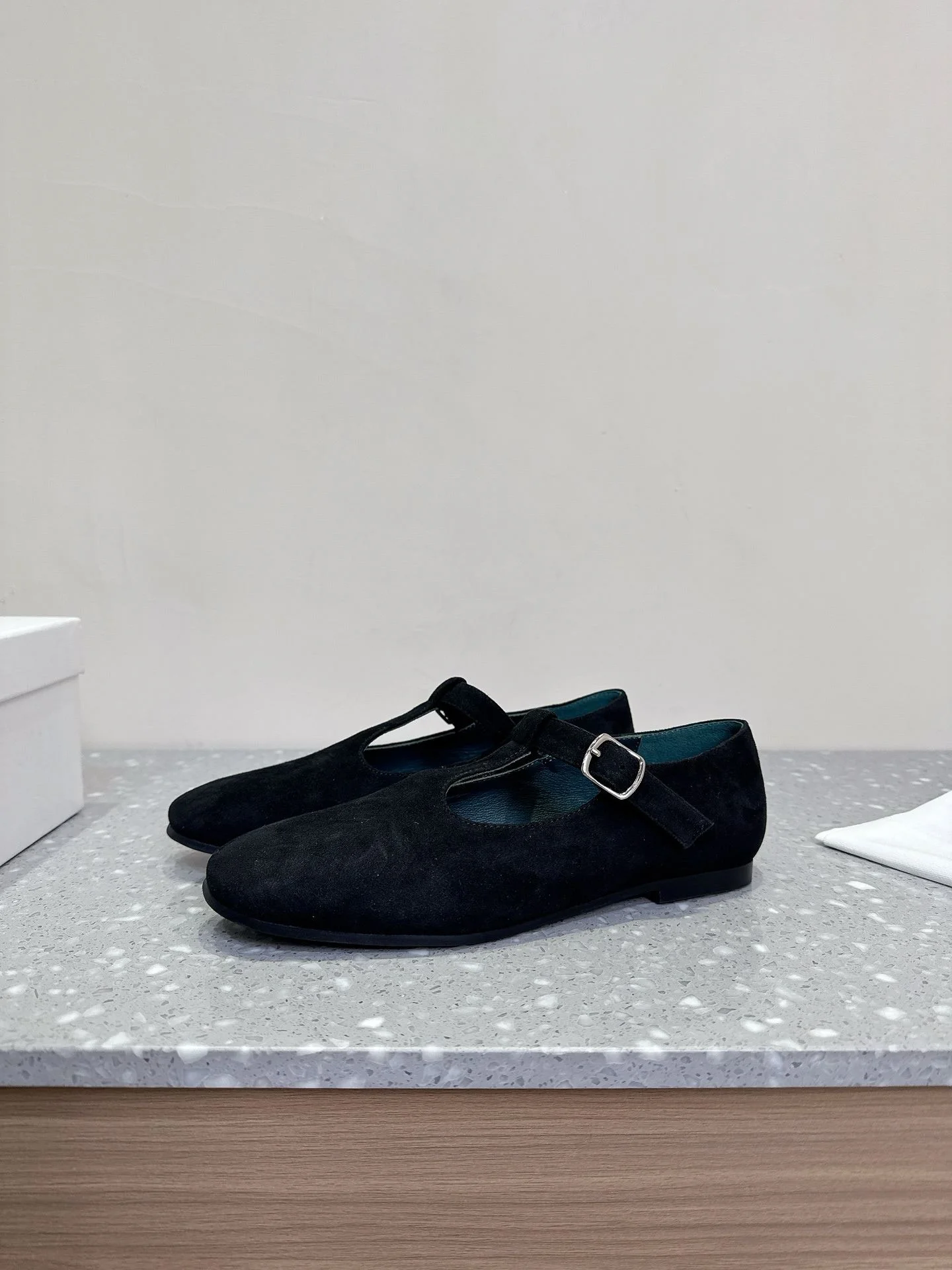 Hidemi Shoes Vibrant 8021