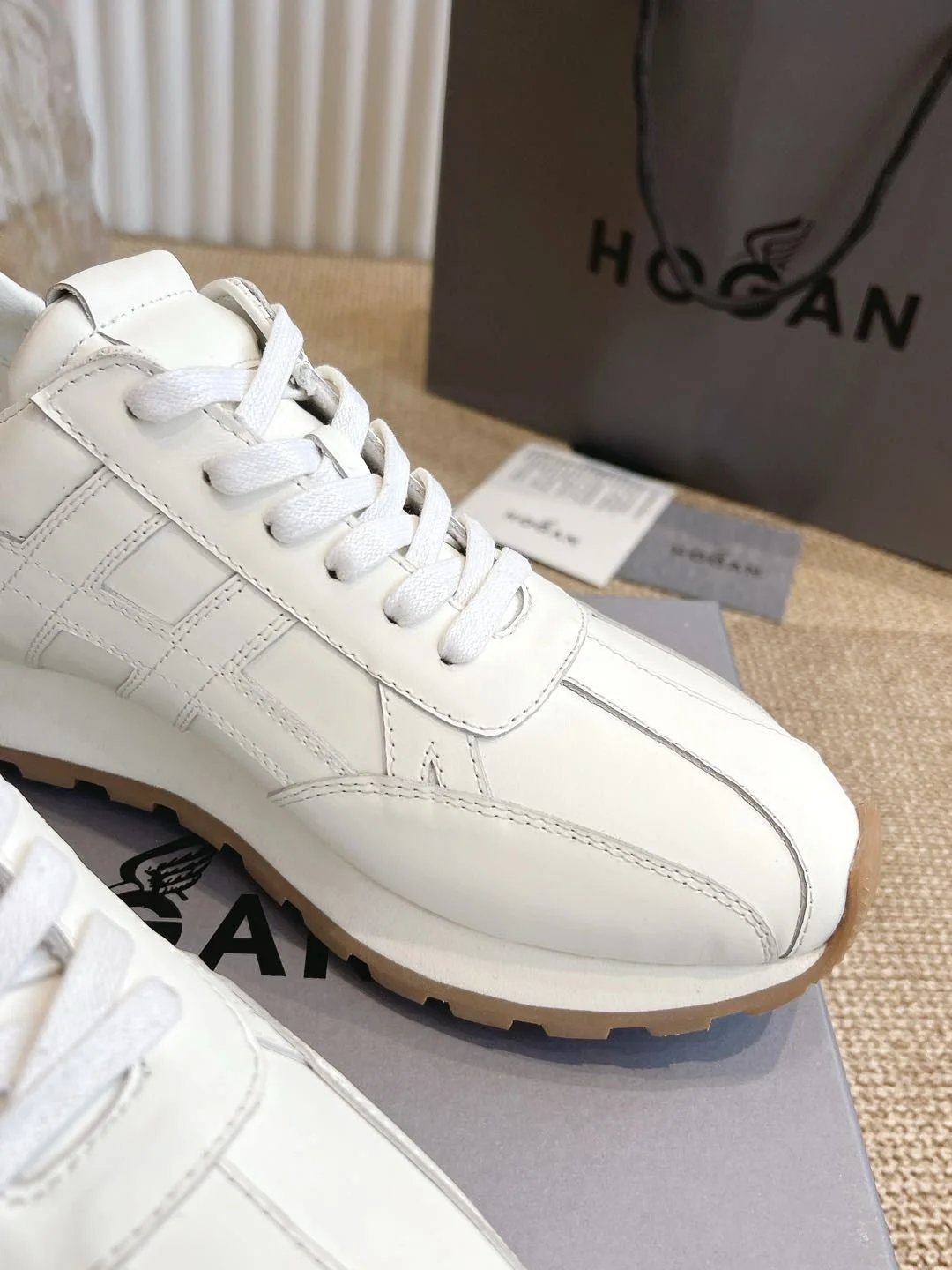 WrinkleFree Hogan Shoes 6435