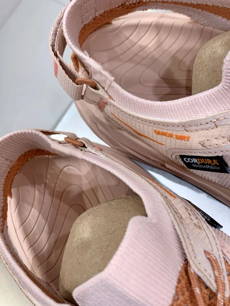 Snug Hoka Sandals 7980