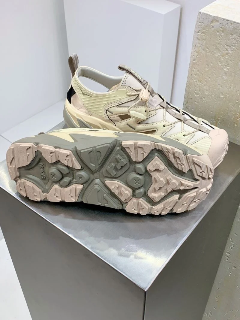 Compact Hoka Sandals 8056