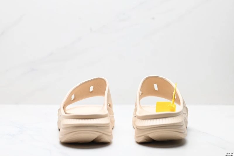 Hoka Sandals Resilient 2462