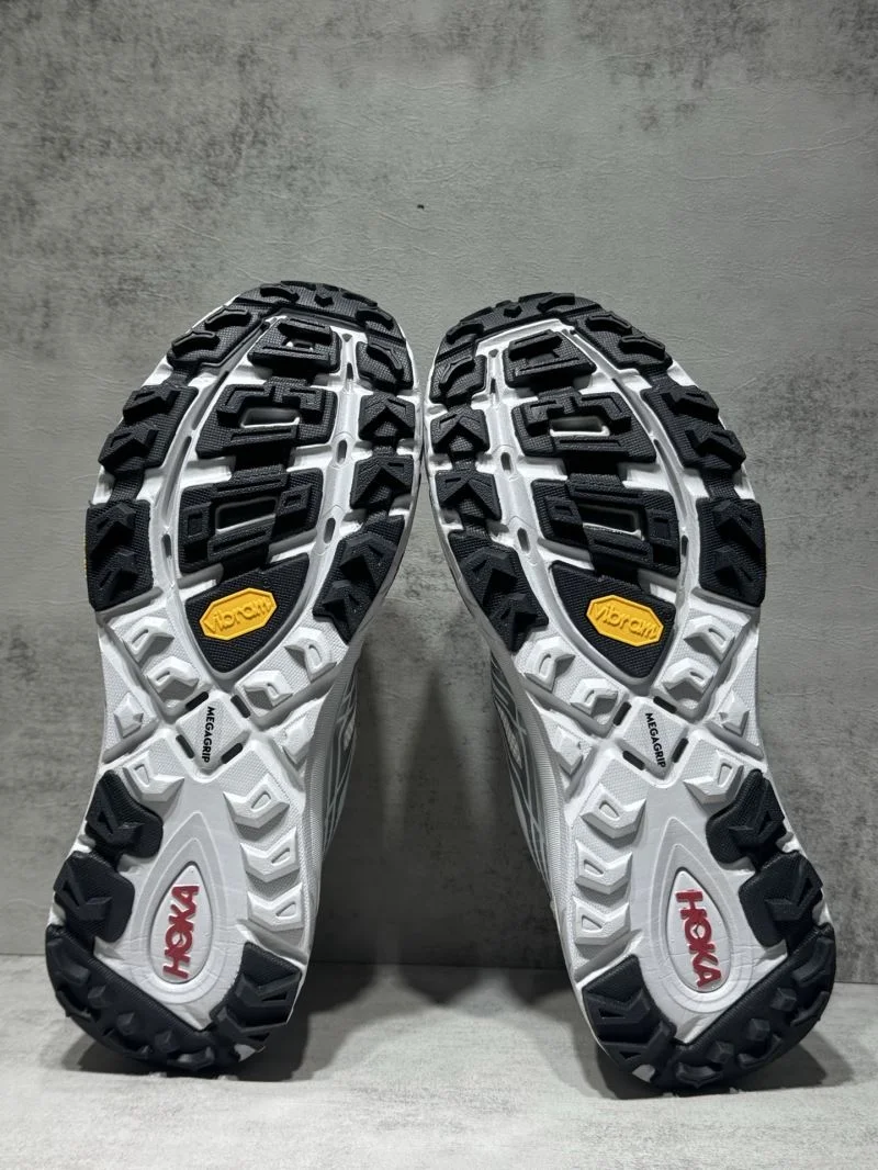 Lightweight Hoka Shoes 4434