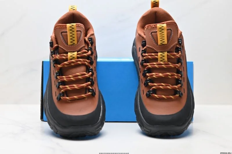 Bold Hoka Shoes 3470