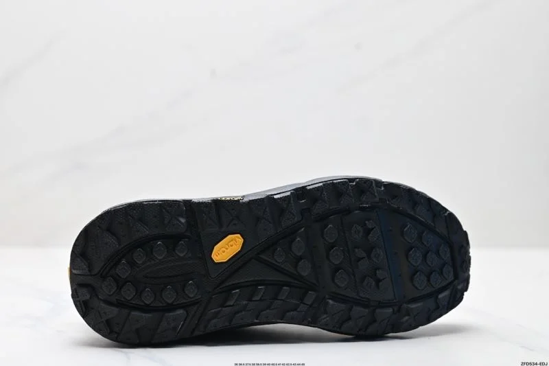 Bold Hoka Shoes 3470