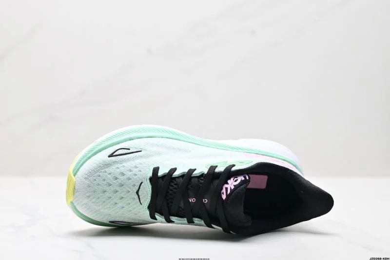 Lightweight Hoka Shoes 3489