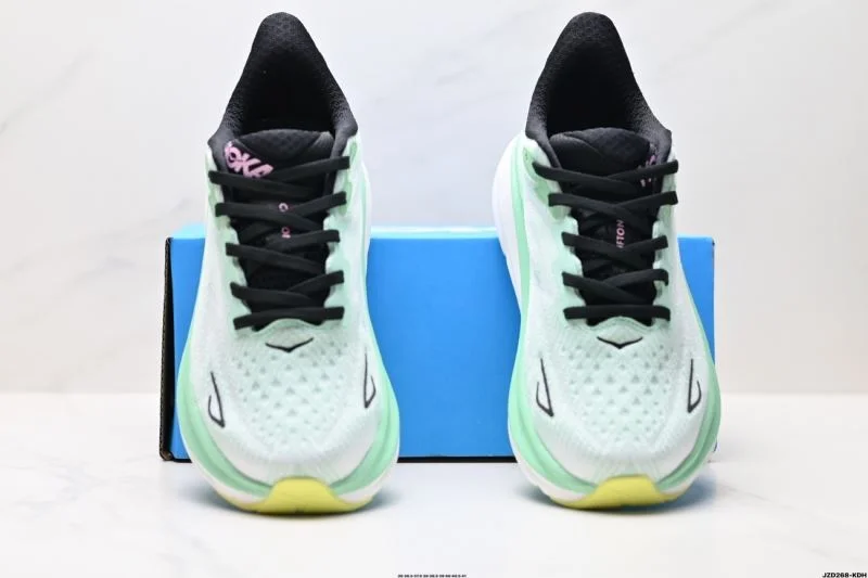 Lightweight Hoka Shoes 3489