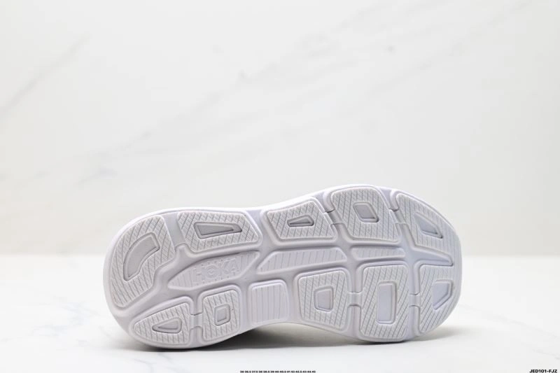 Trendsetting Hoka Shoes 2390