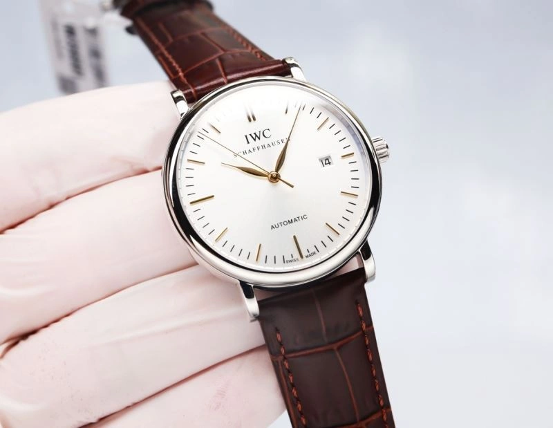 IWC Watches WellDesigned 185690