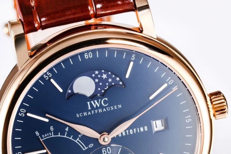 IWC Watches Lightweight 185657