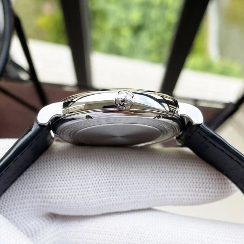 Sleek IWC Watches 185644