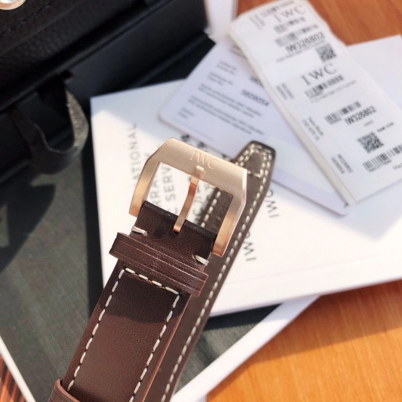 RelaxedFit IWC Watches 185612