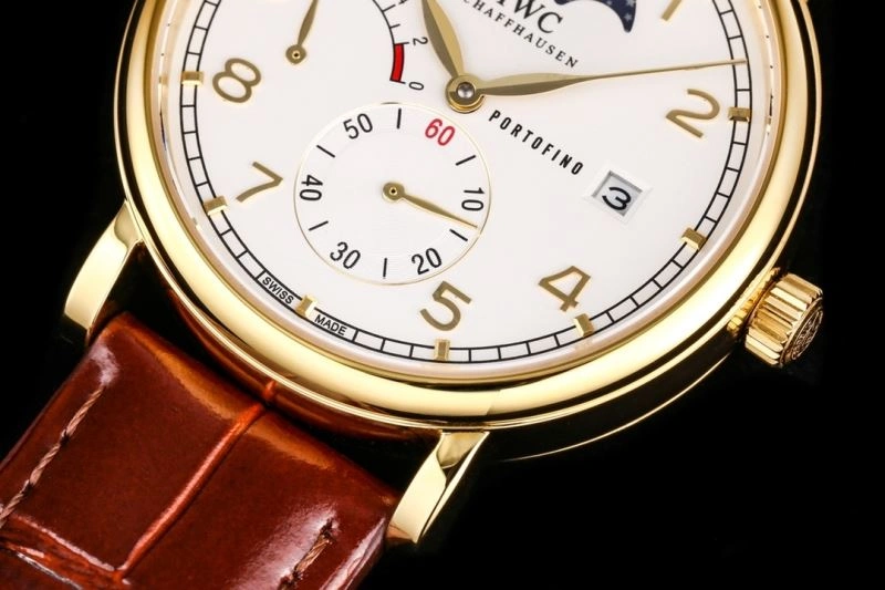 Versatile IWC Watches 185529