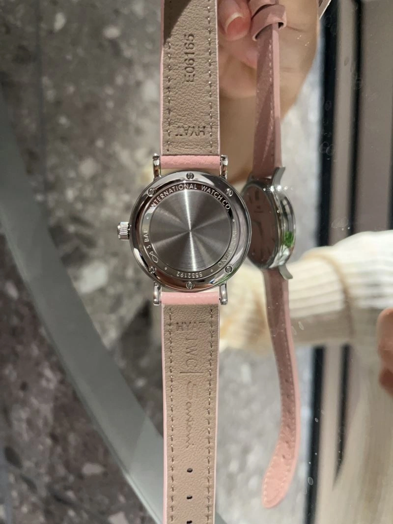 IWC Watches WellDesigned 185547