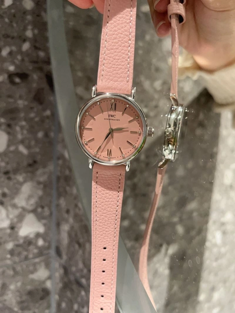 IWC Watches WellDesigned 185547