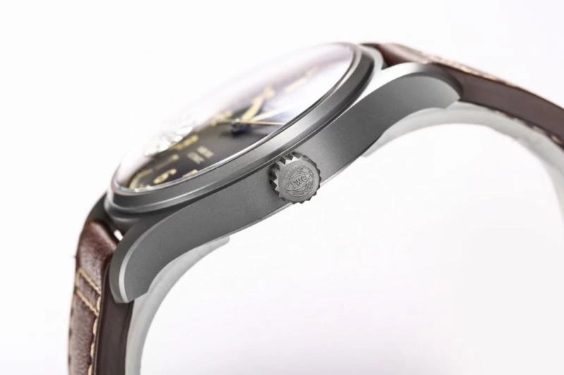 Lightweight IWC Watches 185520