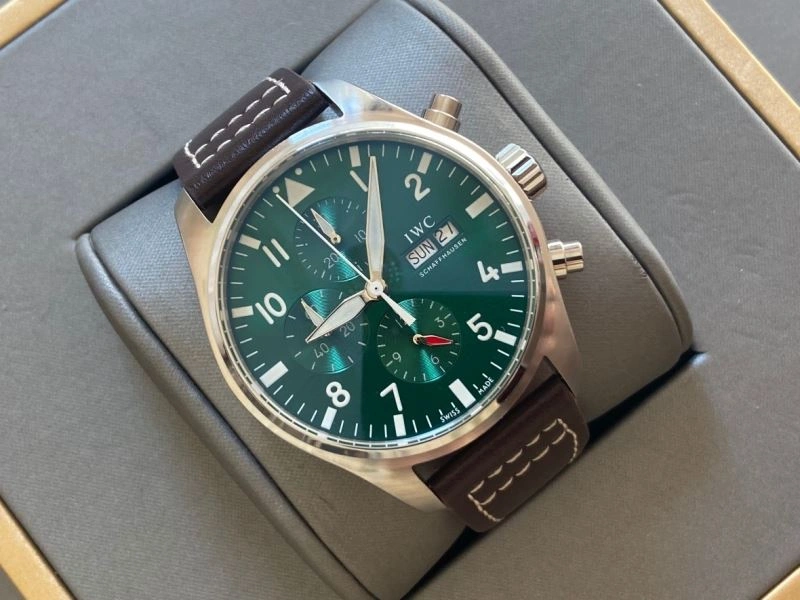 Sporty IWC Watches 185479
