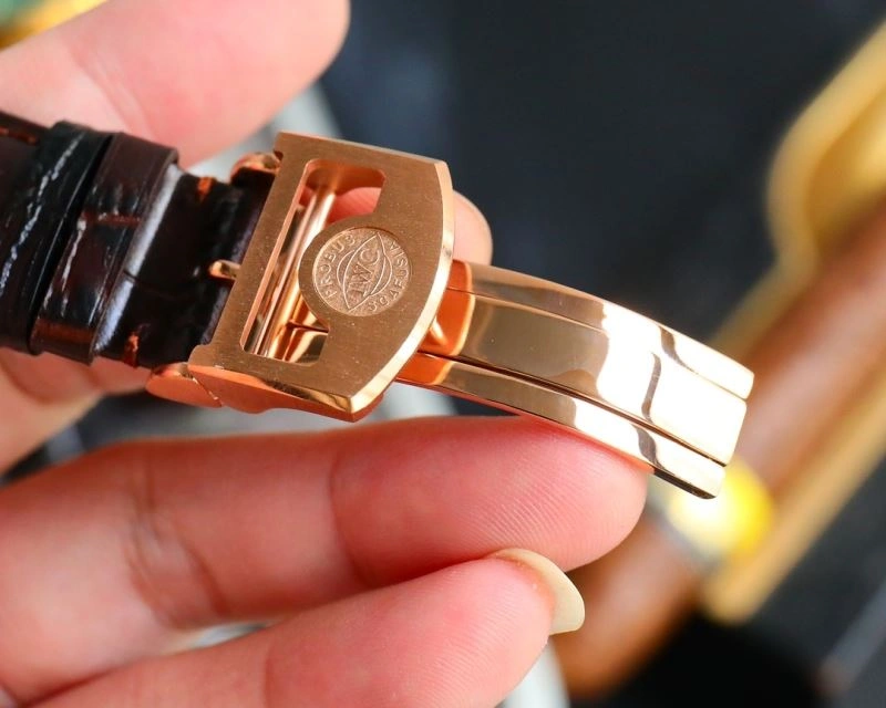 Resilient IWC Watches 185436